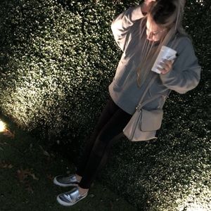 Meet your Posher, Caroline